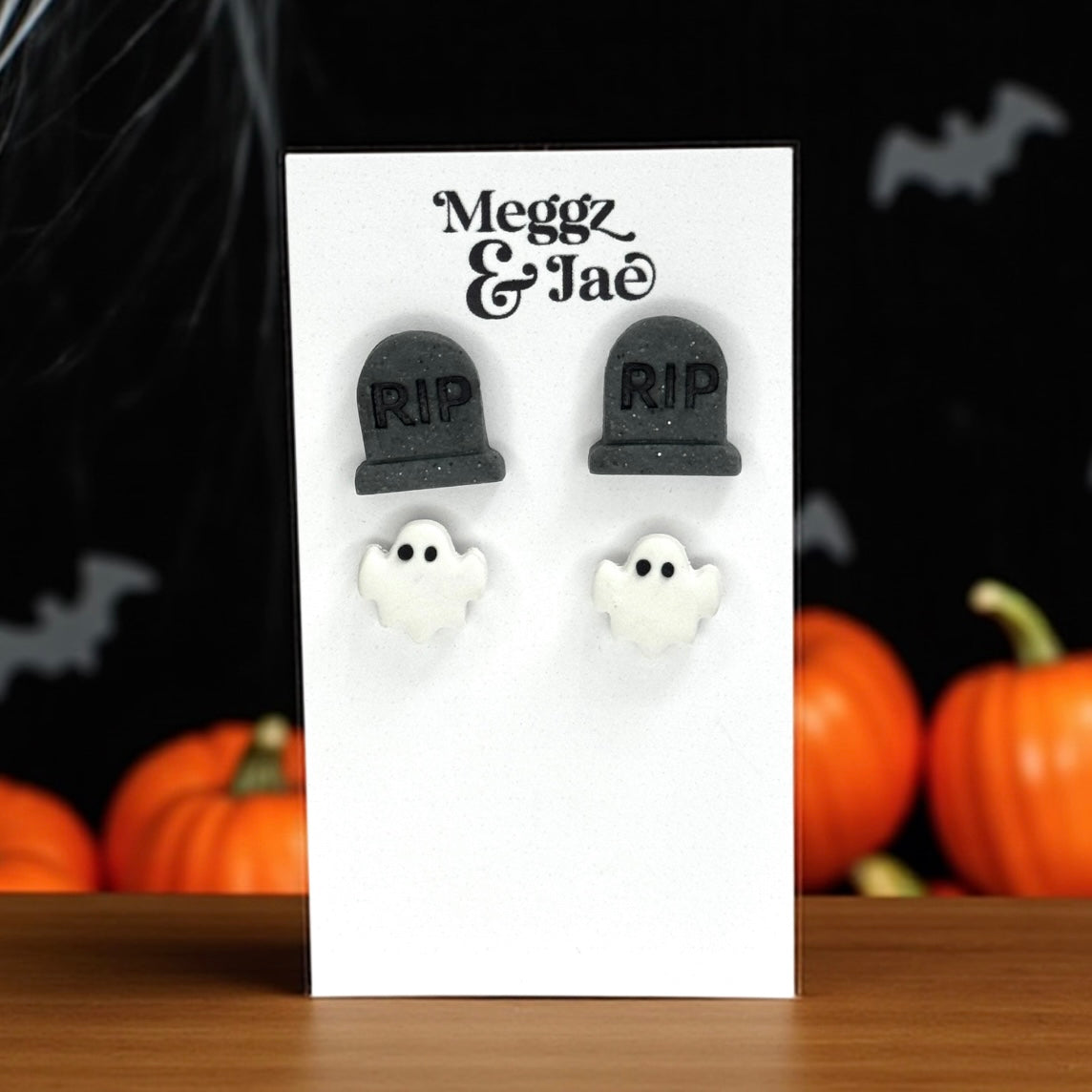 “Gravestone and ghost” stud set earrings