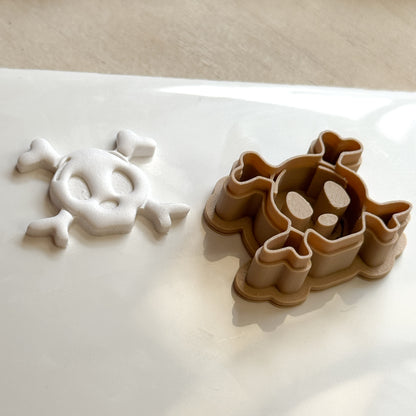 Skull and Crossbones Polymer Clay Cutter