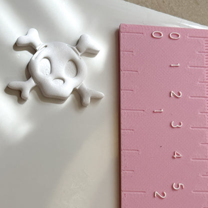 Skull and Crossbones Polymer Clay Cutter